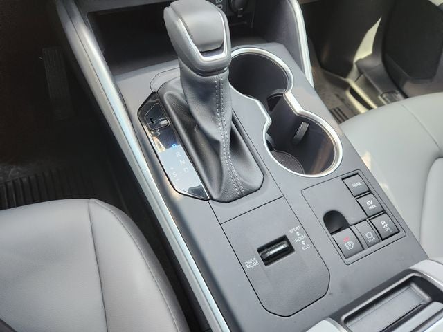 2025 Toyota Highlander Hybrid XLE