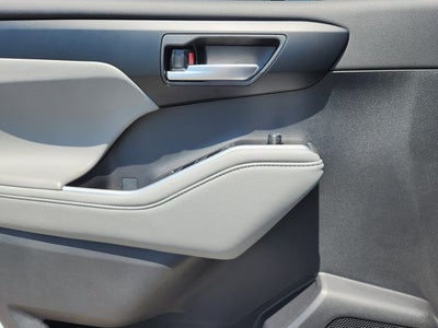 2025 Toyota Highlander Hybrid XLE