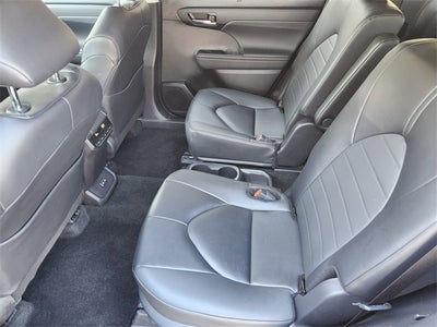 2024 Toyota Highlander XLE