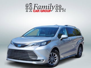 2024 Toyota Sienna XLE 8 Passenger