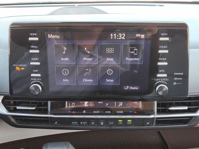 2021 Toyota Sienna XLE 8 Passenger