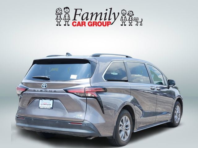 2021 Toyota Sienna XLE 8 Passenger