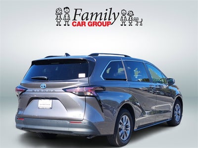 2024 Toyota Sienna XLE 8 Passenger