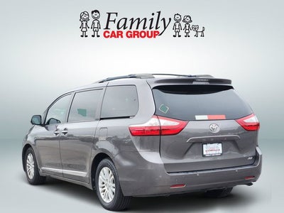 2017 Toyota Sienna XLE 8 Passenger