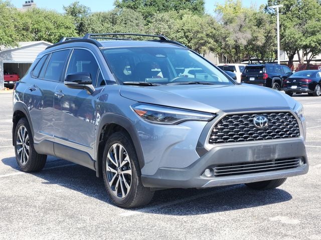 2025 Toyota Corolla Cross XLE