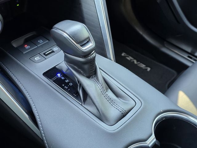 2022 Toyota Venza XLE