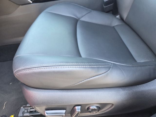 2022 Toyota Venza XLE