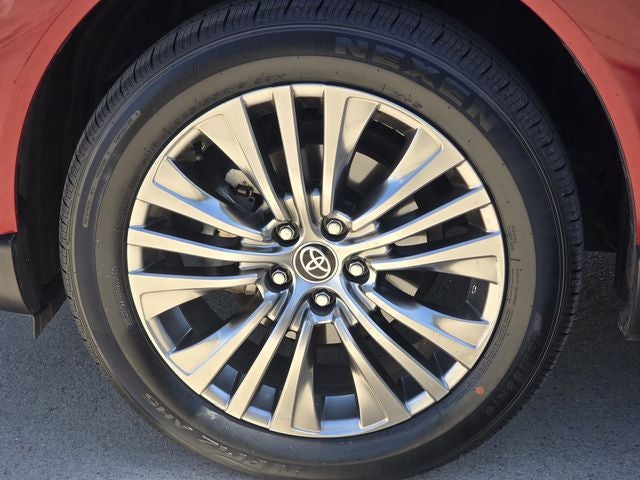 2022 Toyota Venza XLE