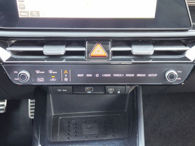 2023 Kia Niro Plug-In Hybrid SX