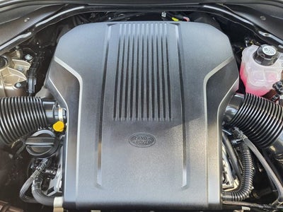 2025 Land Rover Range Rover SE