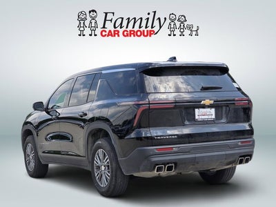 2024 Chevrolet Traverse LS