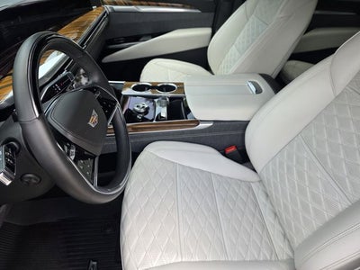 2025 Cadillac Escalade ESV Premium Luxury Platinum