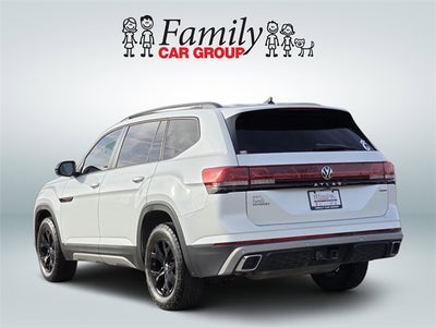 2024 Volkswagen Atlas 2.0T Peak Edition SEL