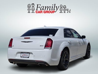 2023 Chrysler 300 Touring L