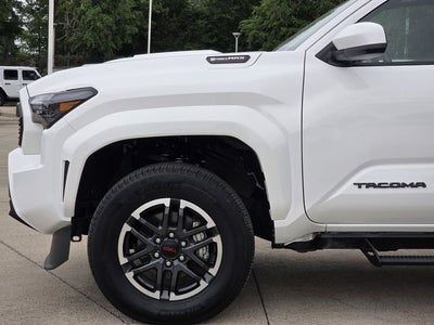 2025 Toyota Tacoma Hybrid TRD Sport