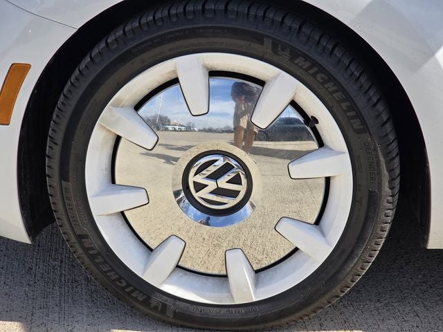 2019 Volkswagen Beetle Convertible 2.0T S