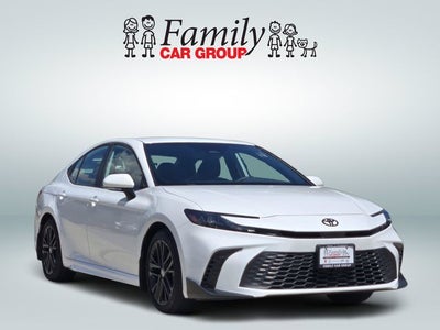 2025 Toyota Camry SE
