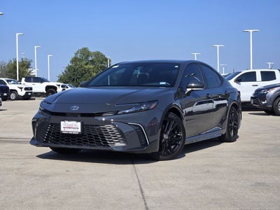 2025 Toyota Camry SE
