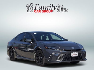 2025 Toyota Camry SE