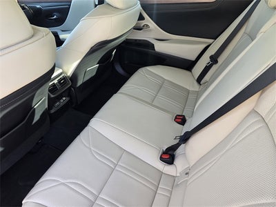 2025 Lexus ES 350 Ultra Luxury