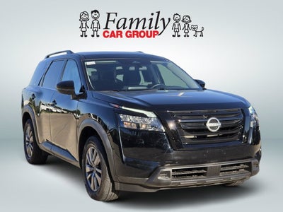 2025 Nissan Pathfinder SV