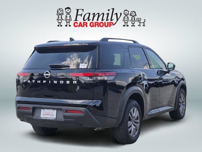 2025 Nissan Pathfinder SV
