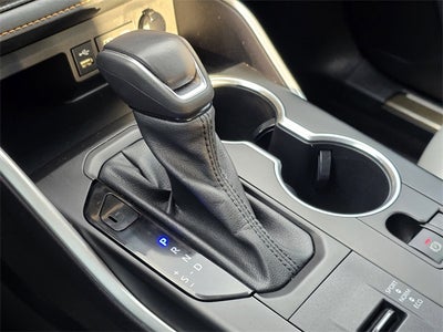 2022 Toyota Highlander Hybrid Bronze Edition