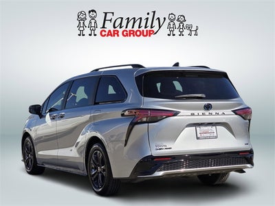 2025 Toyota Sienna Woodland Edition 7 Passenger
