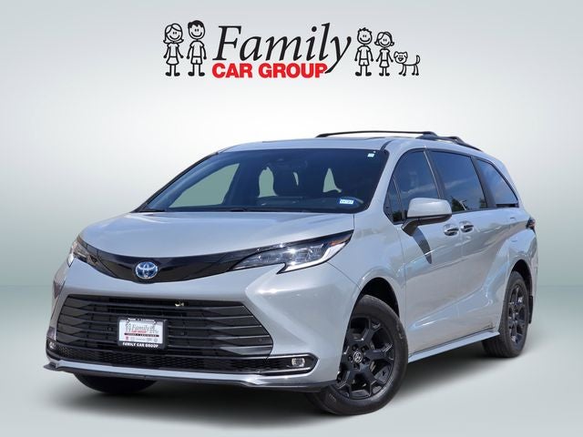 2025 Toyota Sienna Woodland Edition 7 Passenger