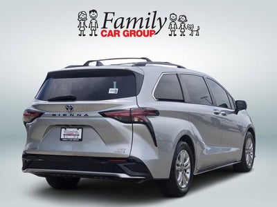 2022 Toyota Sienna XSE 7 Passenger