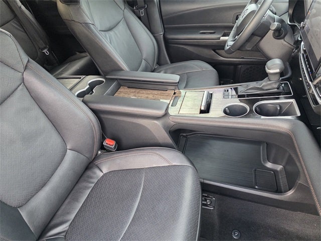 2025 Toyota Sienna Platinum 7 Passenger