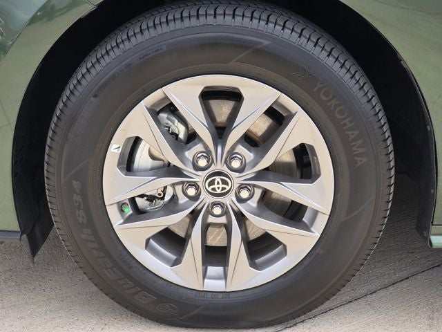 2025 Toyota Sienna XLE 7 Passenger