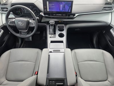 2025 Toyota Sienna XLE 7 Passenger