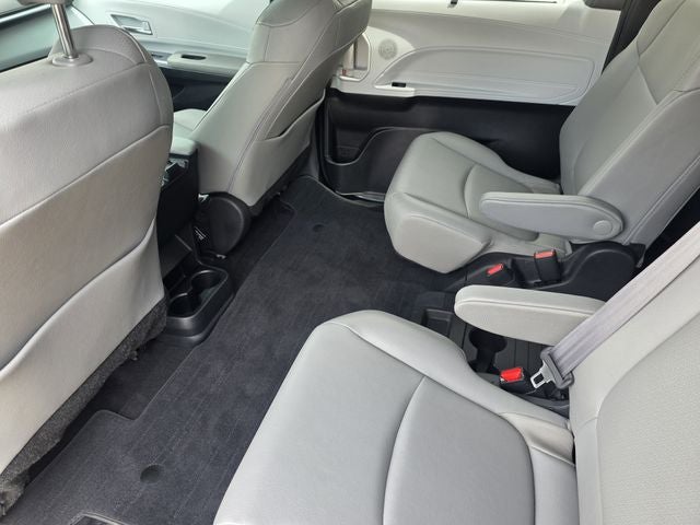 2025 Toyota Sienna XLE 7 Passenger