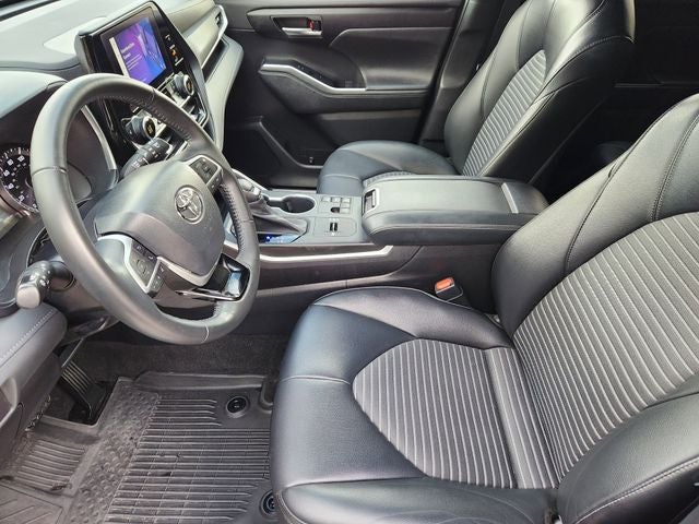 2023 Toyota Highlander XSE