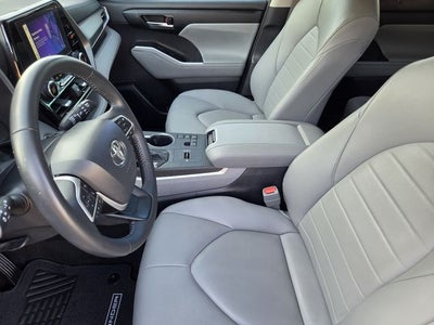 2023 Toyota Highlander XLE