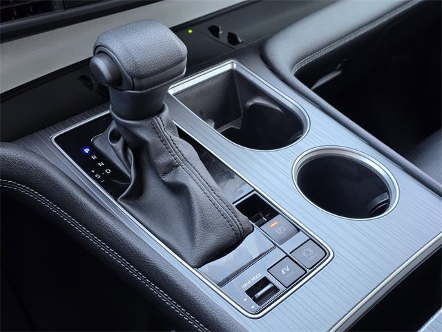 2025 Toyota Sienna LE 8 Passenger