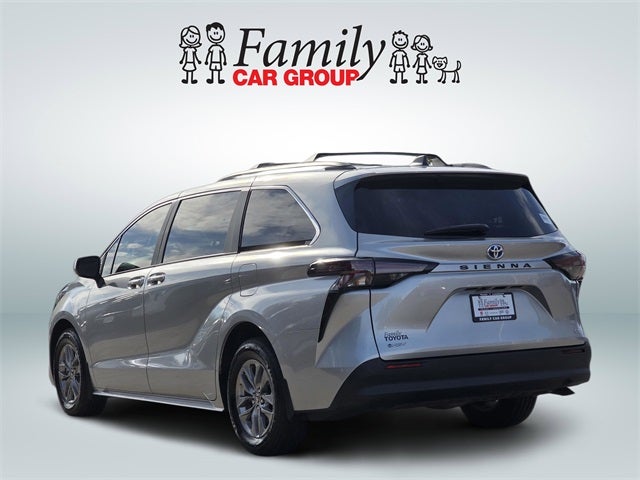 2025 Toyota Sienna LE 8 Passenger
