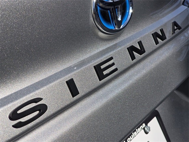 2025 Toyota Sienna LE 8 Passenger