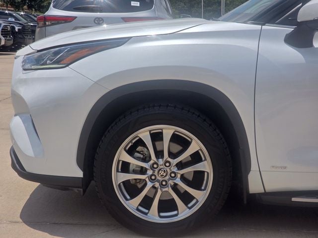 2022 Toyota Highlander Hybrid Limited