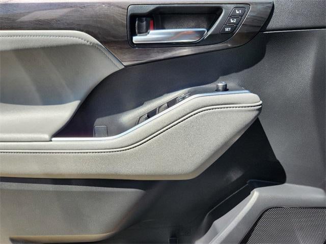 2021 Toyota Highlander Hybrid Limited