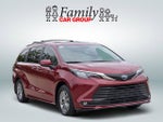2025 Toyota Sienna XLE 8 Passenger