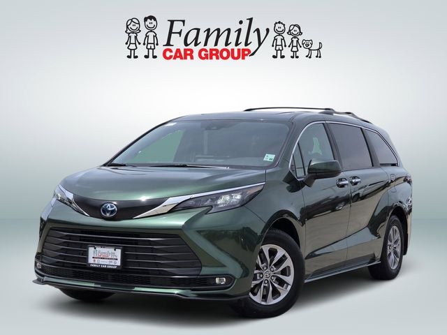 2025 Toyota Sienna XLE 8 Passenger