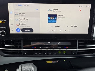 2025 Toyota Sienna XLE 8 Passenger