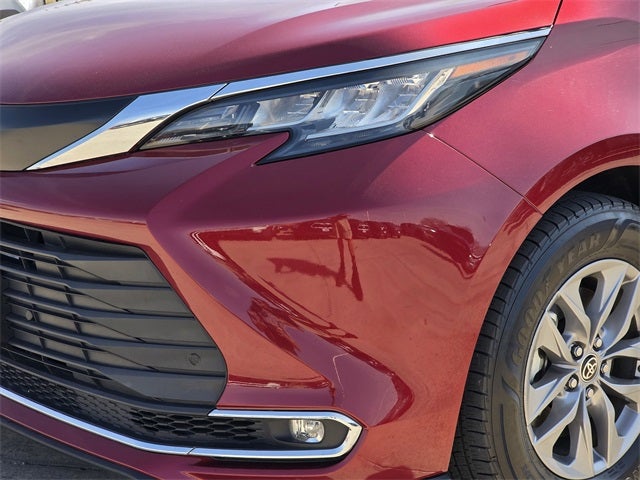 2022 Toyota Sienna XLE 7 Passenger