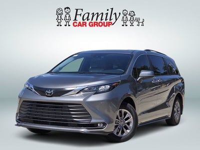 2026 Toyota Sienna XLE 8 Passenger
