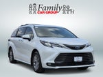 2025 Toyota Sienna XLE 8 Passenger