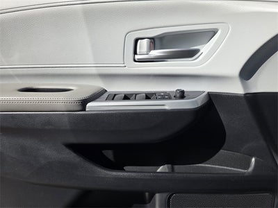 2025 Toyota Sienna XLE 8 Passenger