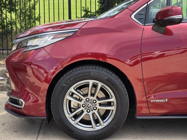 2021 Toyota Sienna Limited 7 Passenger