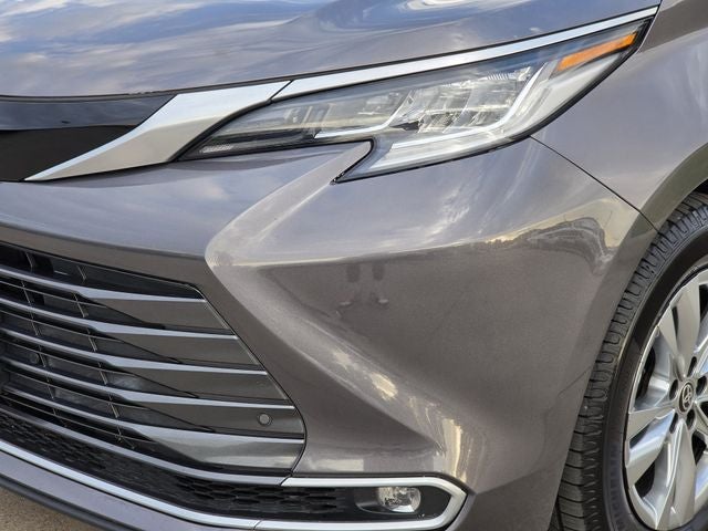 2021 Toyota Sienna Limited 7 Passenger